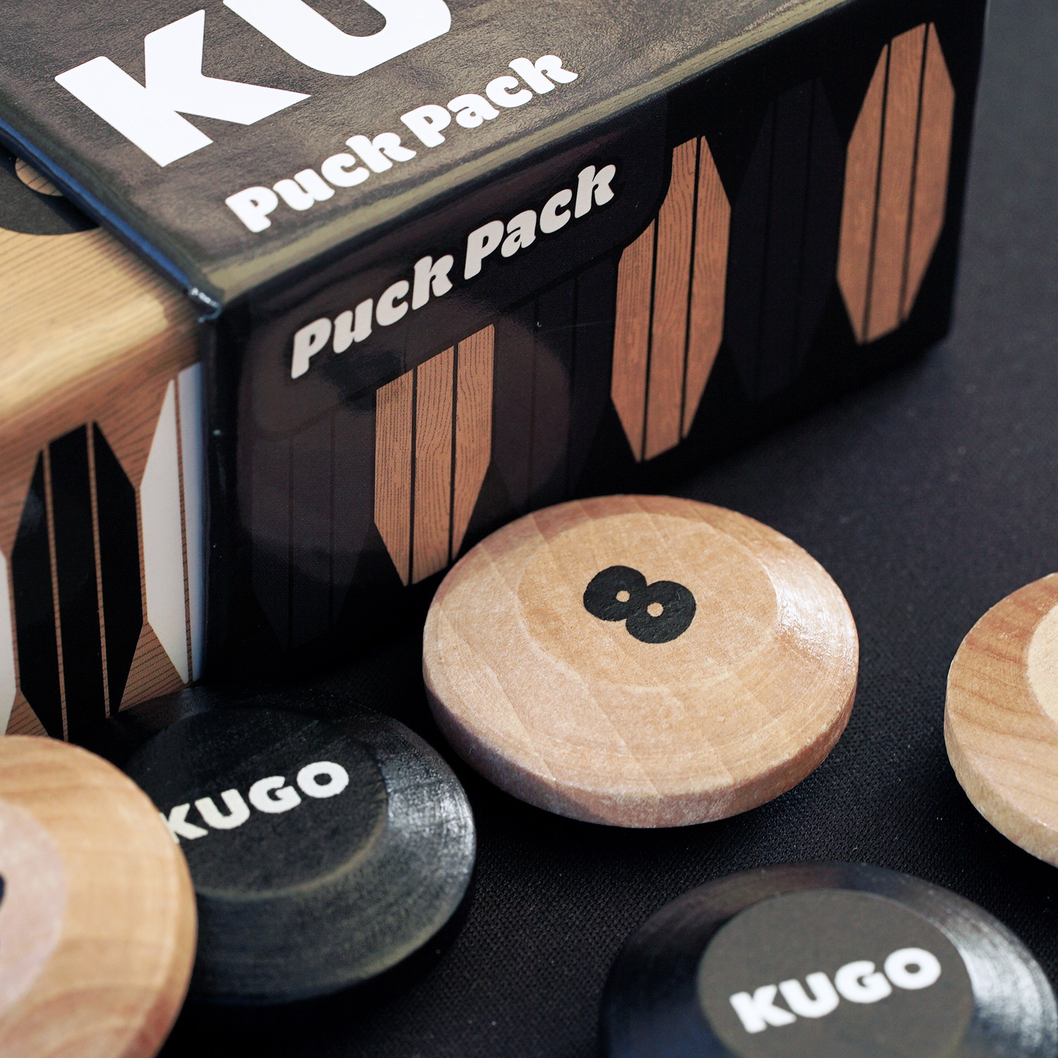 KUGO games Puck Packs puky 7–12 černé dřevo 6 ks