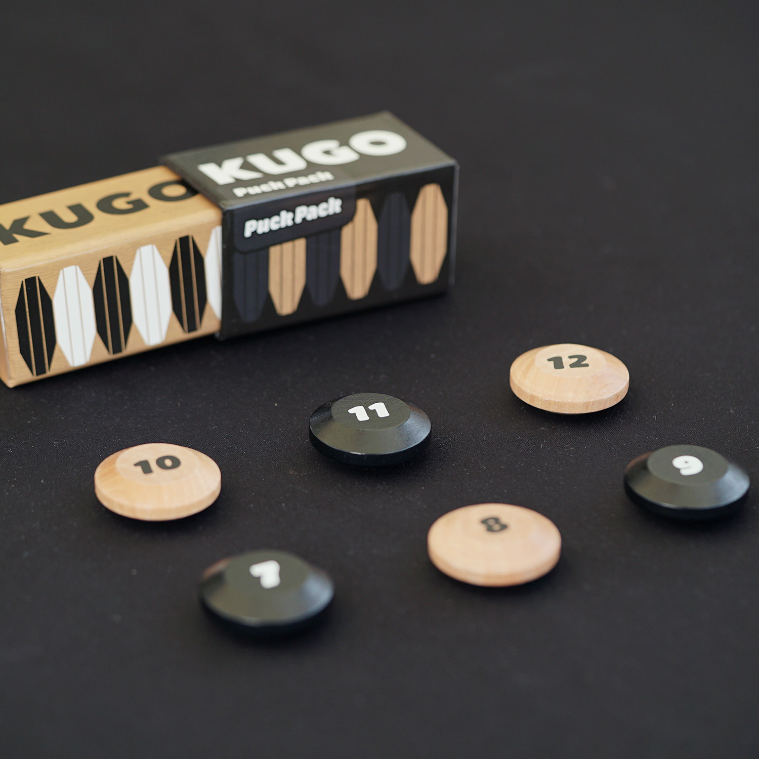 KUGO games Puck Packs puky 7–12 černé dřevo 6 ks